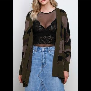 Camo Oversized Cardigan size Medium